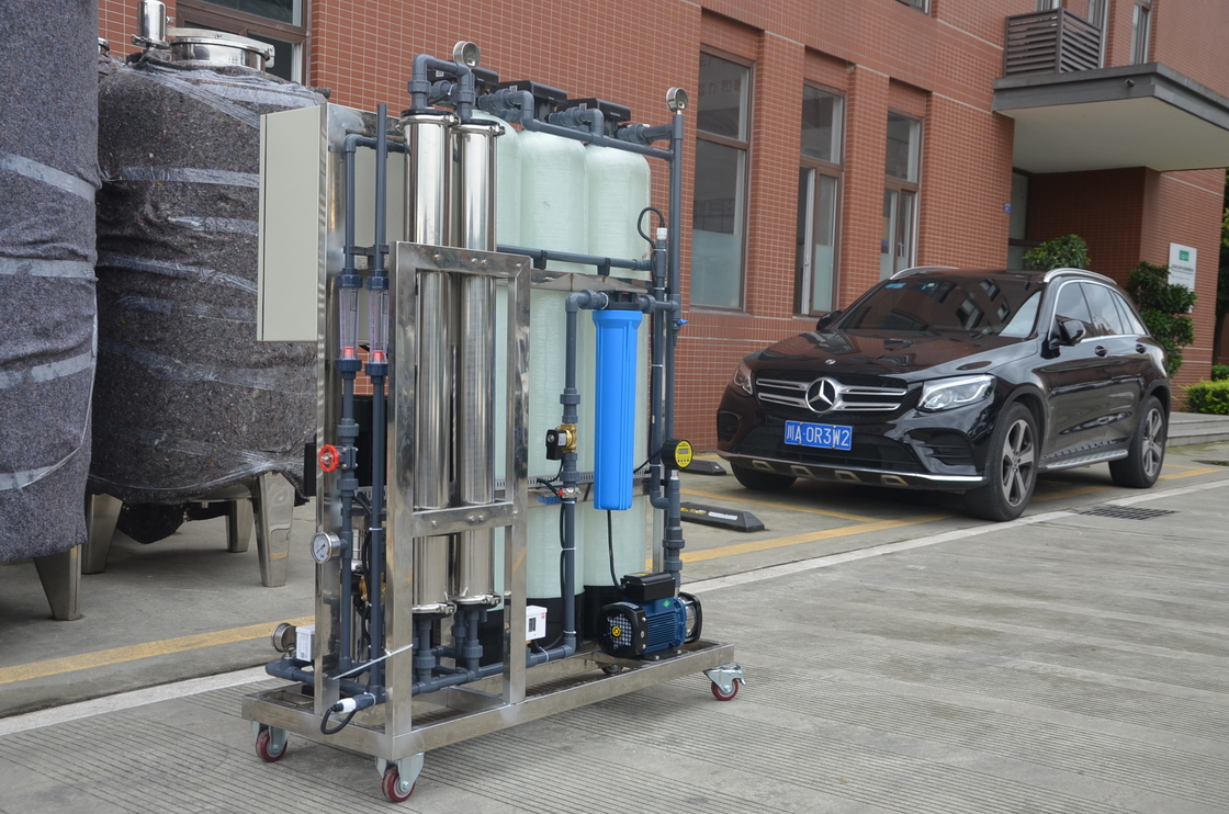 Hệ thống lọc nước công nghiệp Ro Softener điều khiển tự động 500L