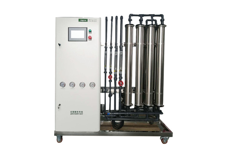 500L / H Phòng thí nghiệm bệnh viện SS304 Hệ thống RO một đường truyền Nhà máy xử lý nước